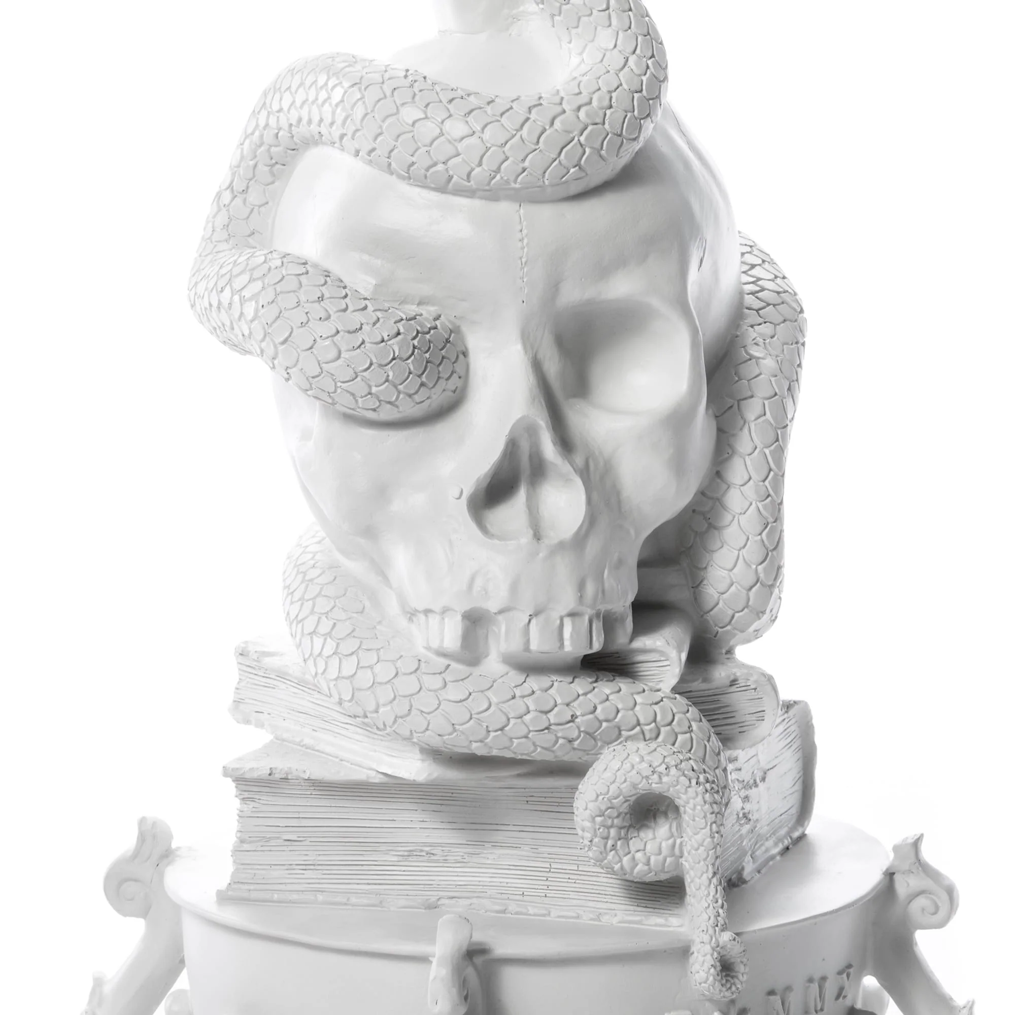 Giant Burlesque Skull White - Image 4