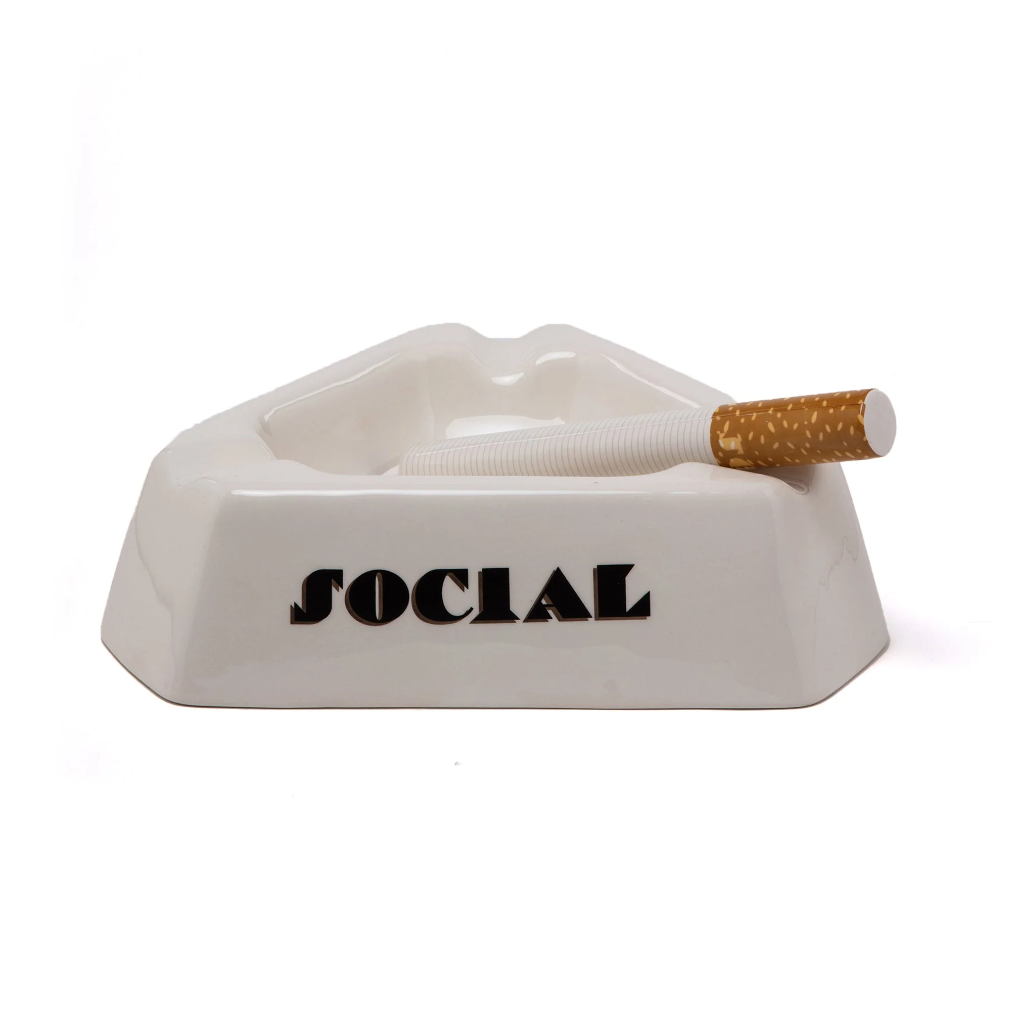 Social Smoker - Image 4